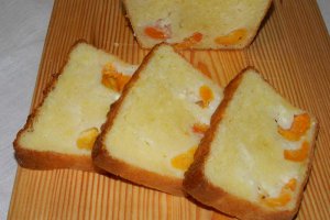 Chec cu branza si caise