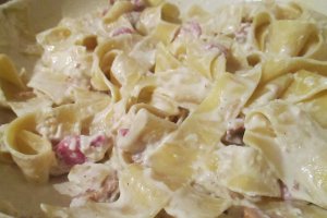 Papparedelle cu ciuperci si crema de branza
