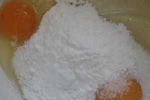 Prajitura cu morcovi si glazura de ciocolata