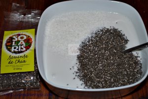 Budinca de chia cu lapte de cocos si afine