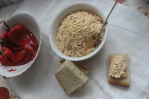 Pasta de tofu cu ardei copti
