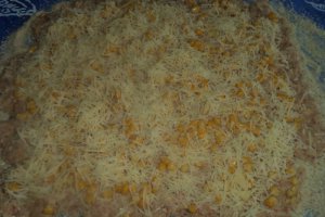 Rulada din carne tocata cu porumb si cascaval