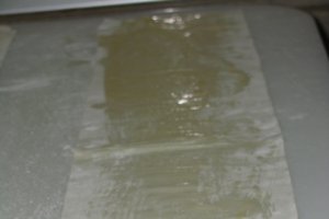 Pachetele crocante si aromate umplute cu mere si stafide