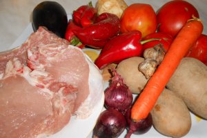 Cotlet de porc cu legume la cuptor