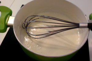 Gris cu lapte si mere caramelizate