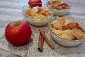 Gris cu lapte si mere caramelizate