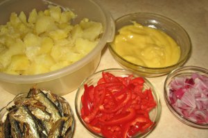 Salata de cartofi cu sprot afumat