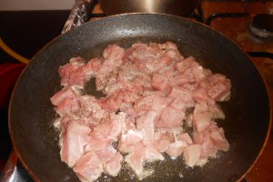 Tagliatelle cu carne de porc