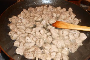 Tagliatelle cu carne de porc