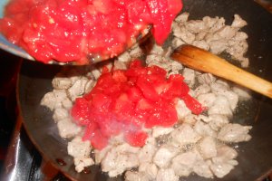 Tagliatelle cu carne de porc