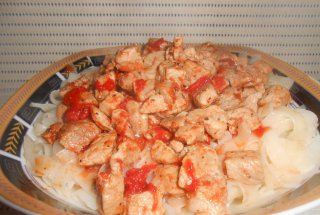 Tagliatelle cu carne de porc