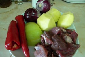Tocanita din carne de vitel