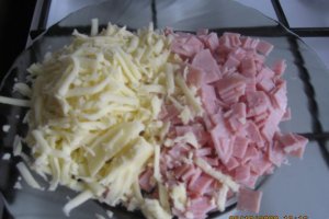 Oua umplute in sos de maioneza
