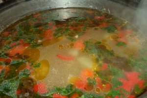 Ciorba de dovlecel cu piept de porc afumat