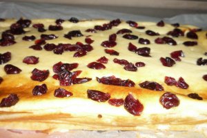 Placinta ruseasca cu branza si merisoare