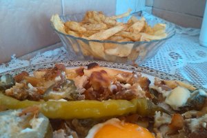Pizza cu carne de pui
