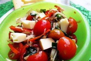 Salata cu emmentaler
