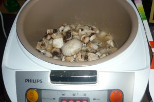 Mancare de ciuperci cu cabanos