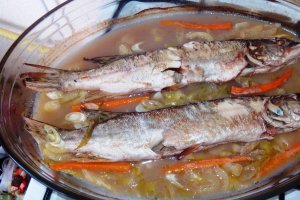 Stiuca la cuptor cu legume la tigaie