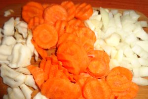Supa de rosii si galuste cu parmezan