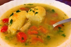 Supa cu galuste si zucchini