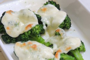 Broccoli la cuptor
