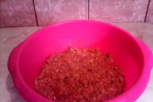 Rulada din carne tocata de porc cu ardei gras