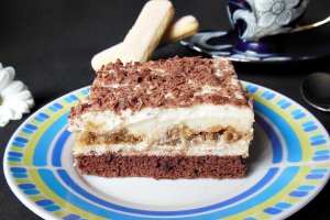 Prajitura cu piscoturi si crema de vanilie