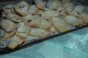 Cornulete cu nuca de cocos si visine