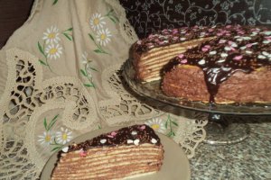 Tort din foi cu miere