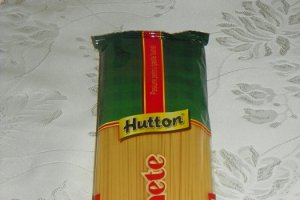 Budinca cu spaghete,branza dulce si stafide