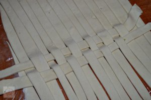 Camembert in foietaj cu merisoare si fistic