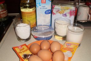 Tort cu mascarpone si kiwi