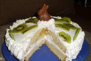 Tort cu mascarpone si kiwi