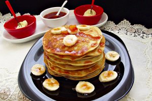 Pancakes cu banane