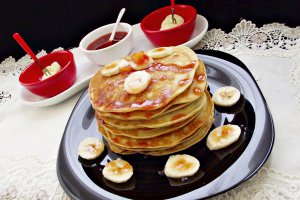 Pancakes cu banane