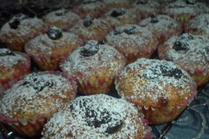 Briose cu fructe si mac