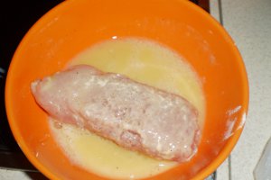 Rulou de snitel umplut