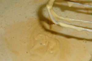 Clatite cu branza de vaca si zmeura