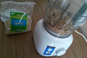 Biscuiti sarati cu fulgi de ovaz si seminte