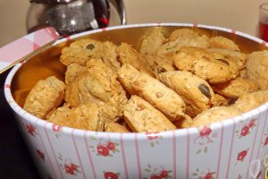 Biscuiti sarati cu fulgi de ovaz si seminte