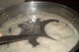 Ciorba acra cu tarhon si oase garf