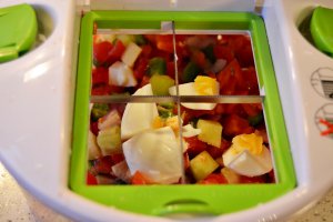 Salata de cruditati cu ou fiert