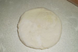 Placinte cu branza si ceapa la tigaie