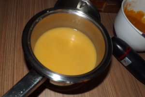 Supa crema de dovleac cu mar