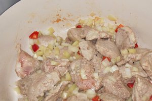 Tocanita din cotlet de porc cu ghebe