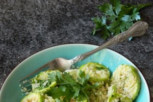 Salata de cuscus cu dovlecei