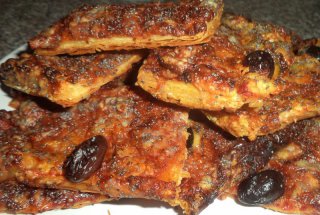 Pizza rapida pe aluat foietaj