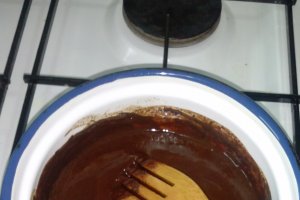Tort  de ciocolata alba