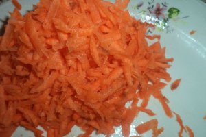 Carnaciori subtiri cu garnitura de orez, hrisca si legume